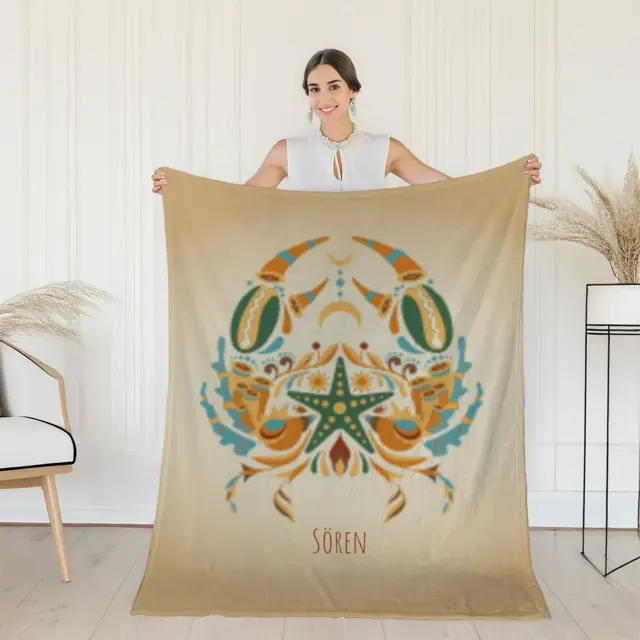 Kuscheldecke 75 x 100 cm Design Sternzeichen Krebs floral mit Namen
