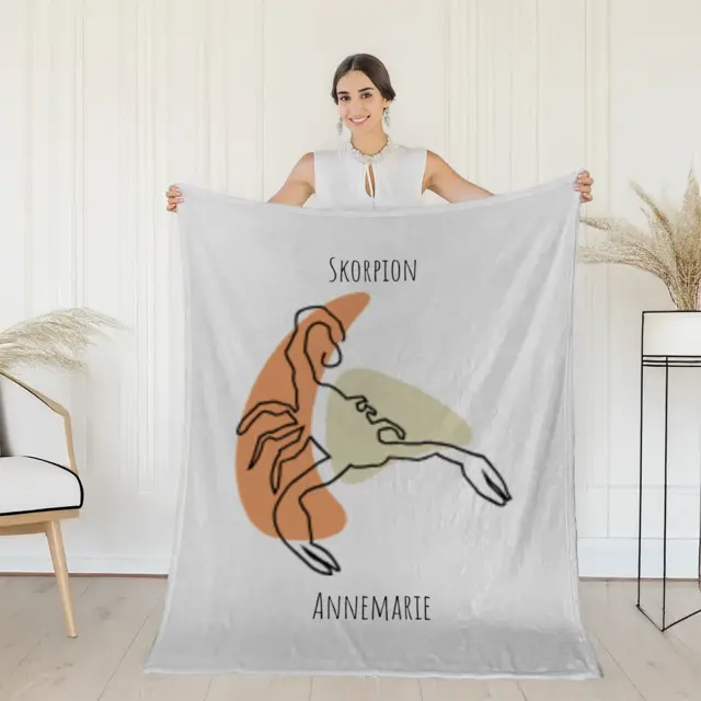 Kuscheldecke 140 x 200 cm Design Sternzeichen Skorpion Lineart mit Namen