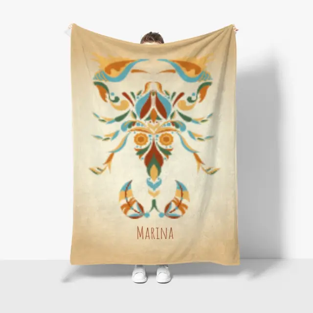 Kuscheldecke 140 x 200 cm Design Sternzeichen Skorpion floral mit Namen