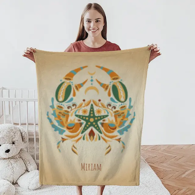 Kuscheldecke 75 x 100 cm Design Sternzeichen Krebs floral mit Namen
