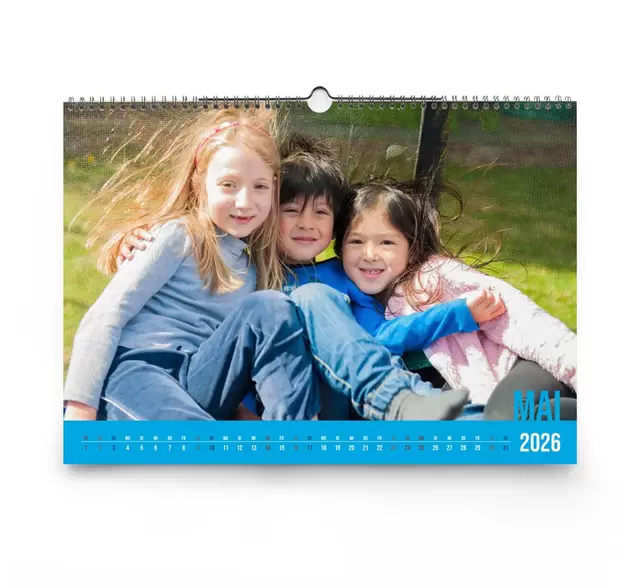 Erstellen Sie Ihren Kalender mit Designs oder im freien Layout.