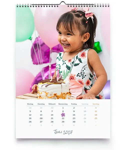 Wandkalender mit Familienfotos