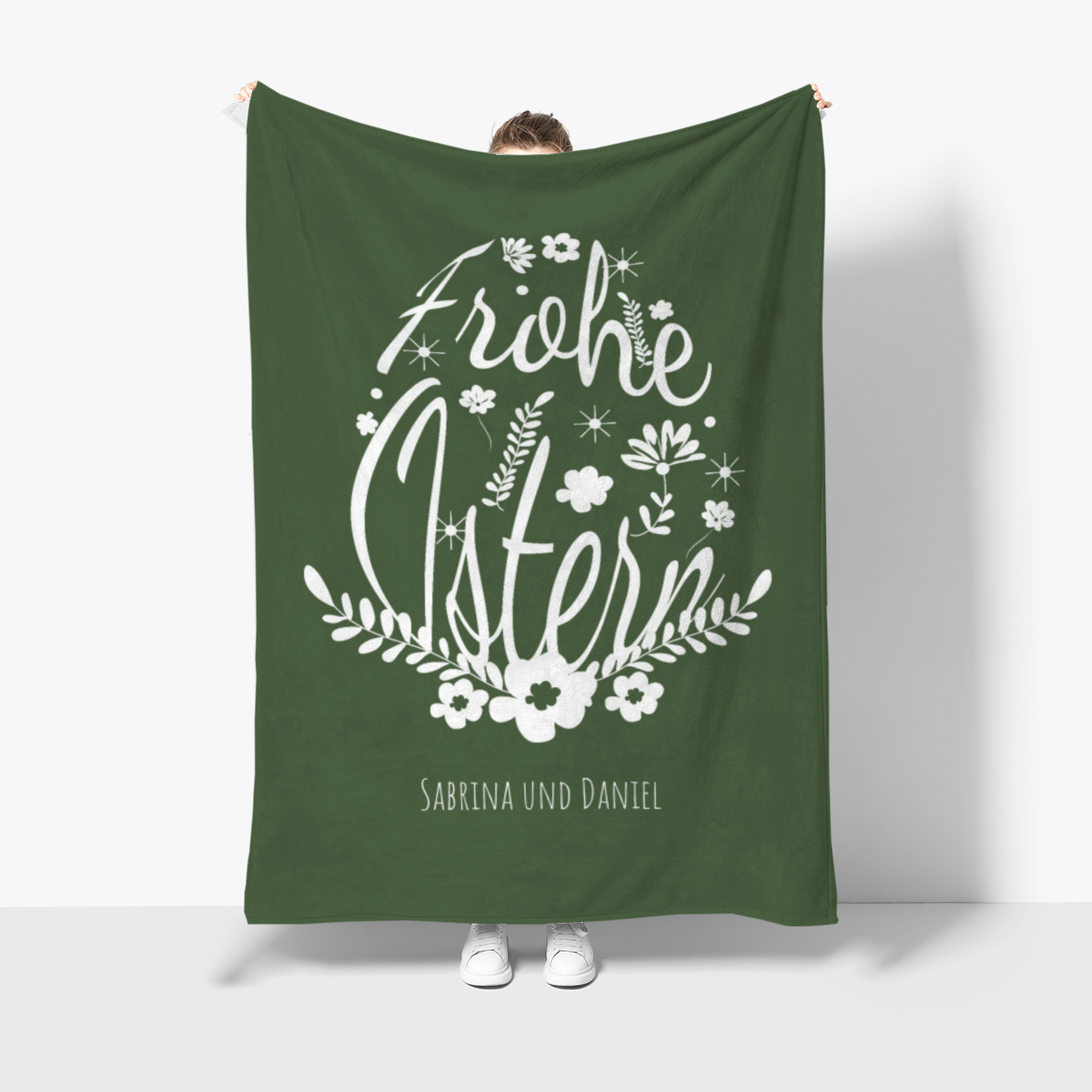 Kuscheldecke Ei Frohe Ostern grün - mit Namen personalisierbar - Geschenkidee Ostern, Osterdeko Blütenei Frohe Ostern Grün 140 x 200 cm