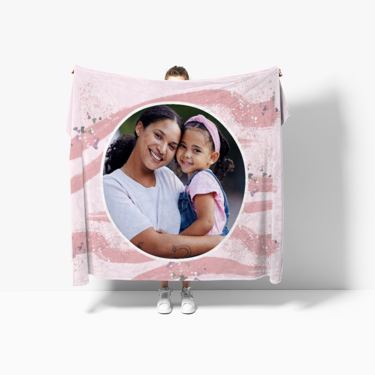 Kuscheldecke rosa 200 x 140 cm - mit Foto personalisierbar - Fotodecke selbst gestalten - Geschenkidee Muttertag, Geburtstag - Pinselstriche Hearts rose