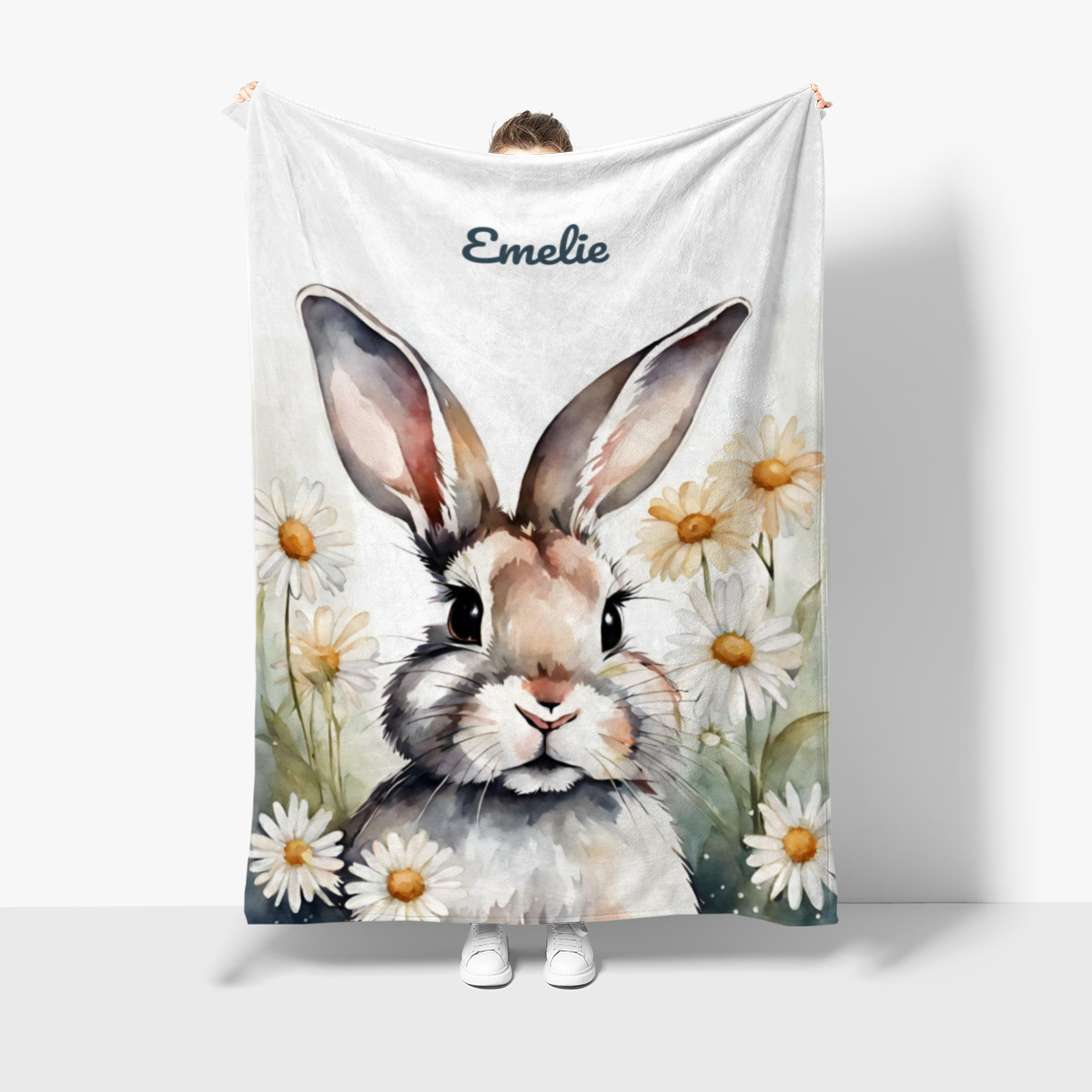 Wohndecke mit Namen personalisierbar, Kuscheldecke, Namensdecke mit Häschen, Geschenkidee Geburtstag Motiv Hase Blümchen 140 x 200 cm